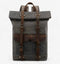 Vue arrière du sac à dos homme en cuir Crazy Horse vert armée avec bretelles réglables.