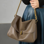 Grand sac à rabat souple en cuir véritable – Élégance intemporelle et look moderne - Vignette | Sacs pour tous