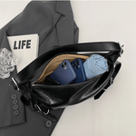 Sac hobo en cuir synthétique vernis – chic et pratique - Vignette | Sacs pour tous