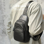 Sac de poitrine en cuir véritable pour homme – souple et compact - Vignette | Sacs pour tous