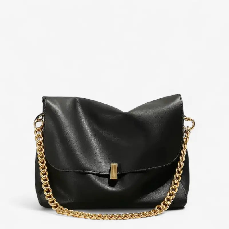 Grand sac à rabat souple en cuir de vache noir avec chaîne dorée élégante