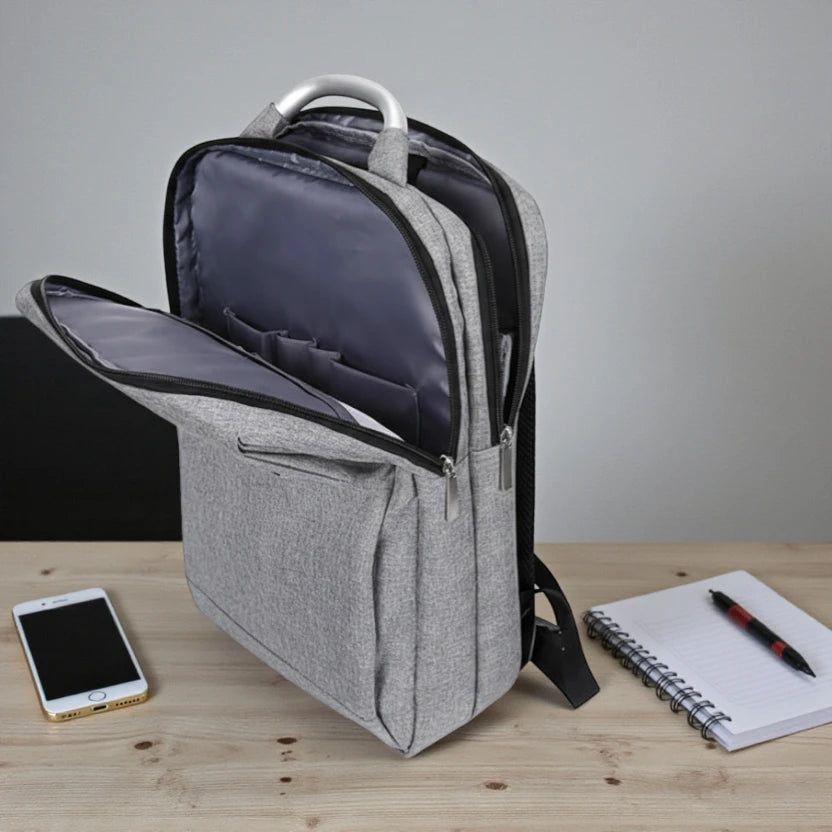 Intérieur du sac à dos ordinateur 15 pouces avec compartiment informatique rembourré