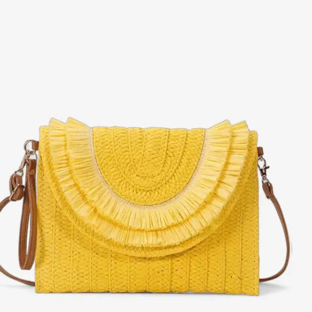 Pochette en paille tressée jaune avec rabat à franges décoratives