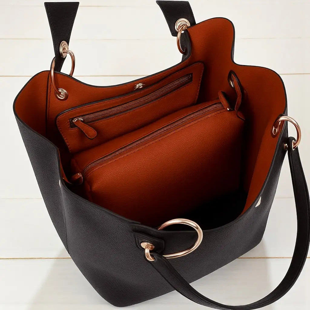 Vue intérieure du sac cabas noir en cuir végétalien avec doublure marron