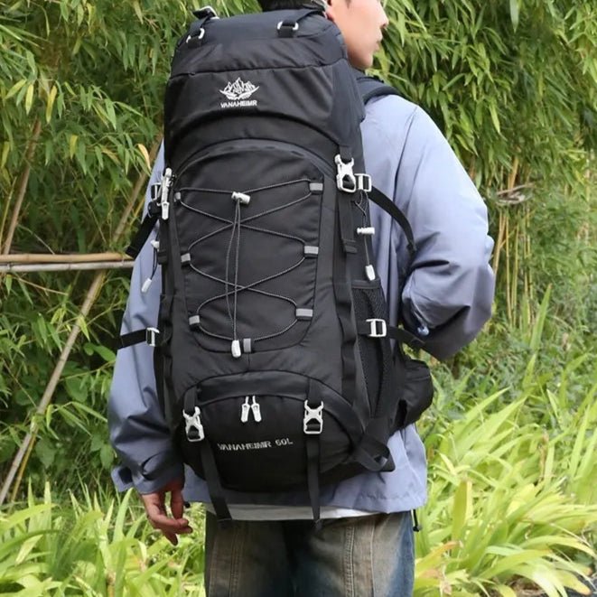 Sac à dos trekking 60L – porté sur le dos, modèle noir avec cordon frontal et sangles latérales