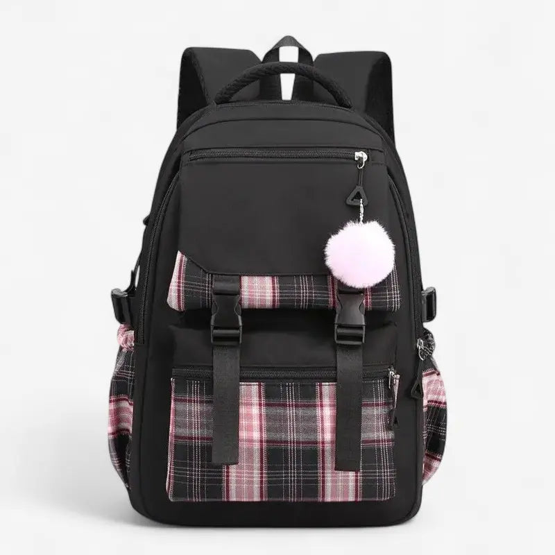 Vue de face du sac à dos collège noir avec pompon blanc et motif à carreaux rose