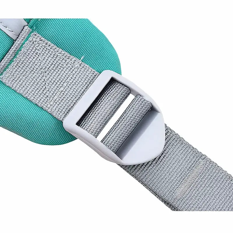 Zoom sur la sangle ajustable et renforcée d’un sac à dos ergonomique enfant