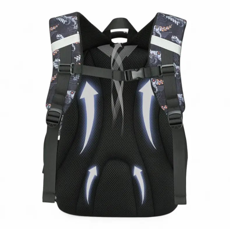 Vue arrière du sac à dos ergonomique garçon noir avec motif voiture et bretelles respirantes