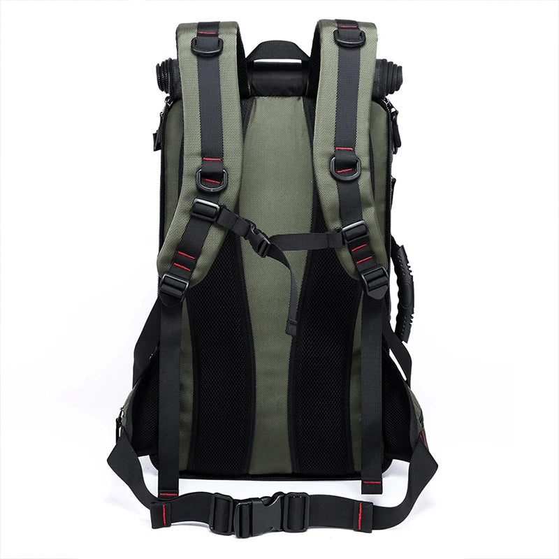 Vue arrière du sac à dos étanche 50L avec bretelles ajustables et sangles de maintien