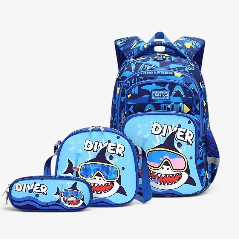 Sac à dos garçon motif requin bleu avec trousse et sac repas assortis