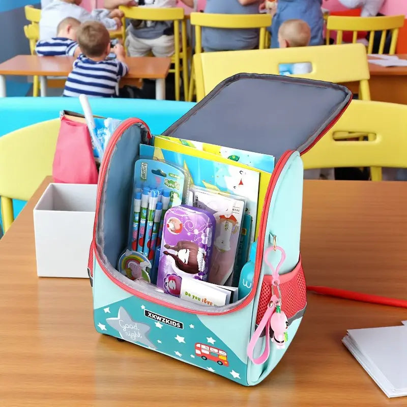 Sac à dos maternelle lapin ouvert avec rangement cahiers et fournitures