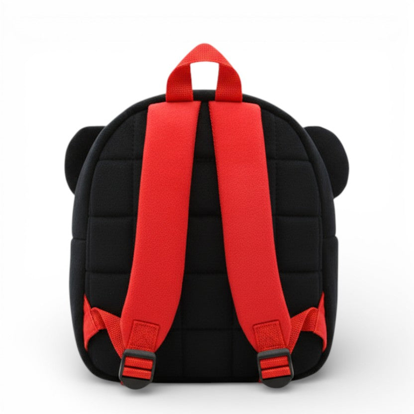 Vue arrière du sac à dos maternelle en peluche panda
