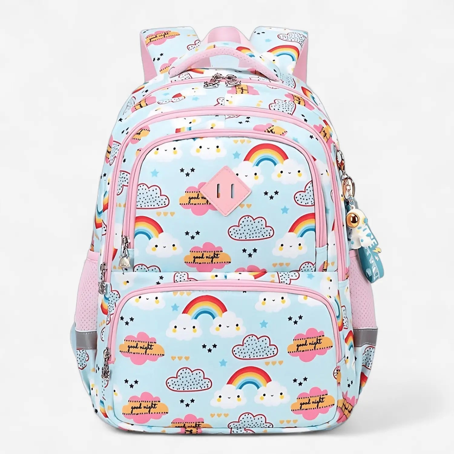 Sac à dos scolaire enfant rose avec motifs arc-en-ciel et nuages, vue de face.