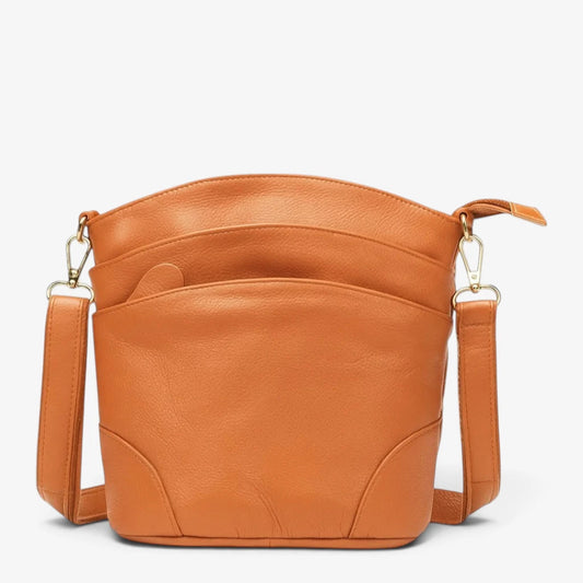 Sac à bandoulière en cuir véritable camel élégant vu de face