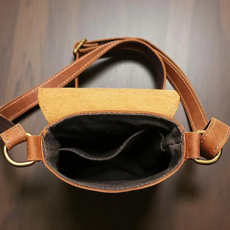 Intérieur vide du sac bandoulière en cuir véritable pour homme