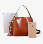 Sac bandoulière en cuir pour femme avec pompon - Vignette | Sacs pour tous