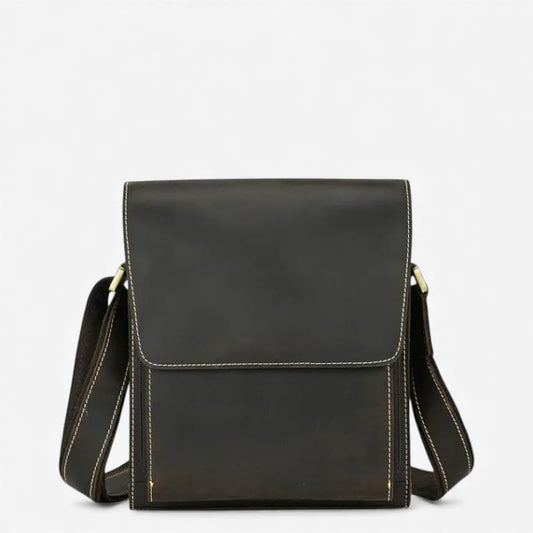 Sac bandoulière homme en cuir noir avec rabat et sangle réglable