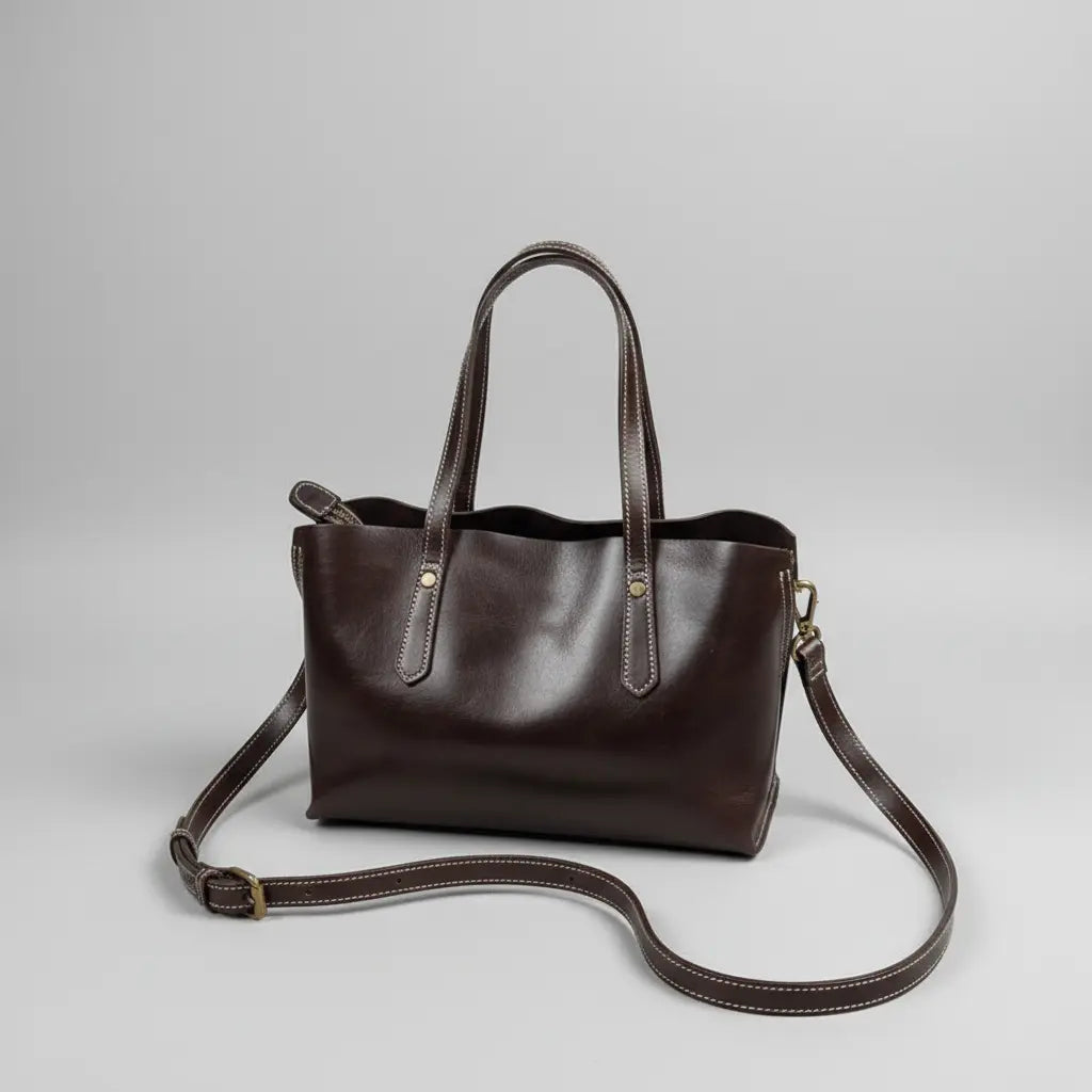 Sac cabas en cuir marron foncé pour femme vue de face