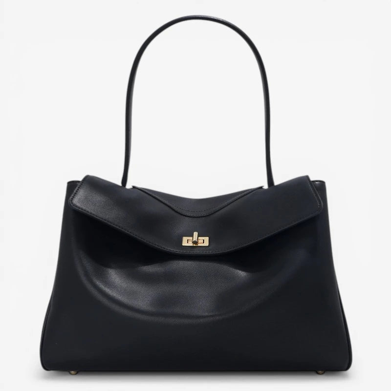 Sac cabas cuir pleine fleur noir femme avec rabat et fermeture métallique