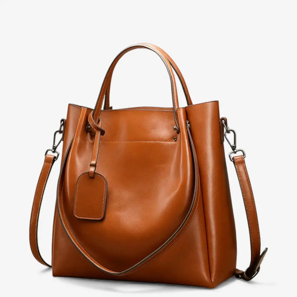 Sac cabas en cuir souple camel pour femme, vue de face avec anses arrondies