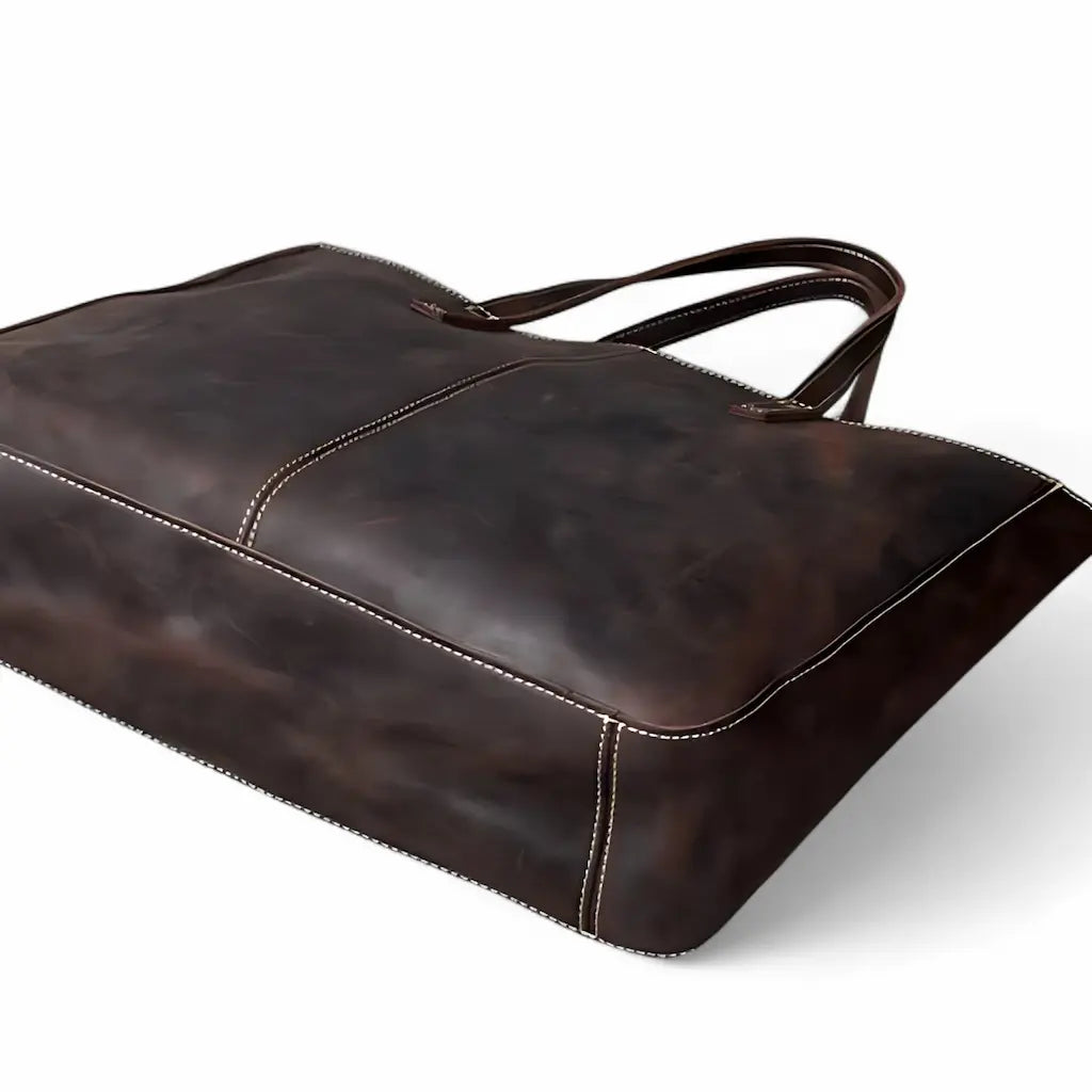 sac en cuir Crazy Horse unisexe brun vu de dessous