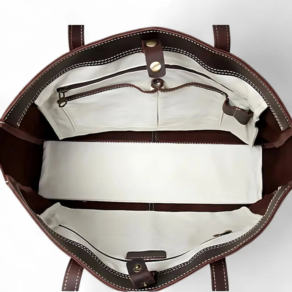 vue de l’intérieur spacieux du sac en cuir Crazy Horse unisexe