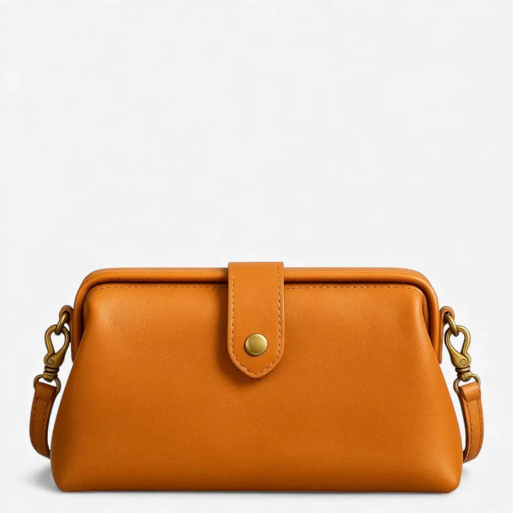 Sac en cuir véritable camel vu de face
