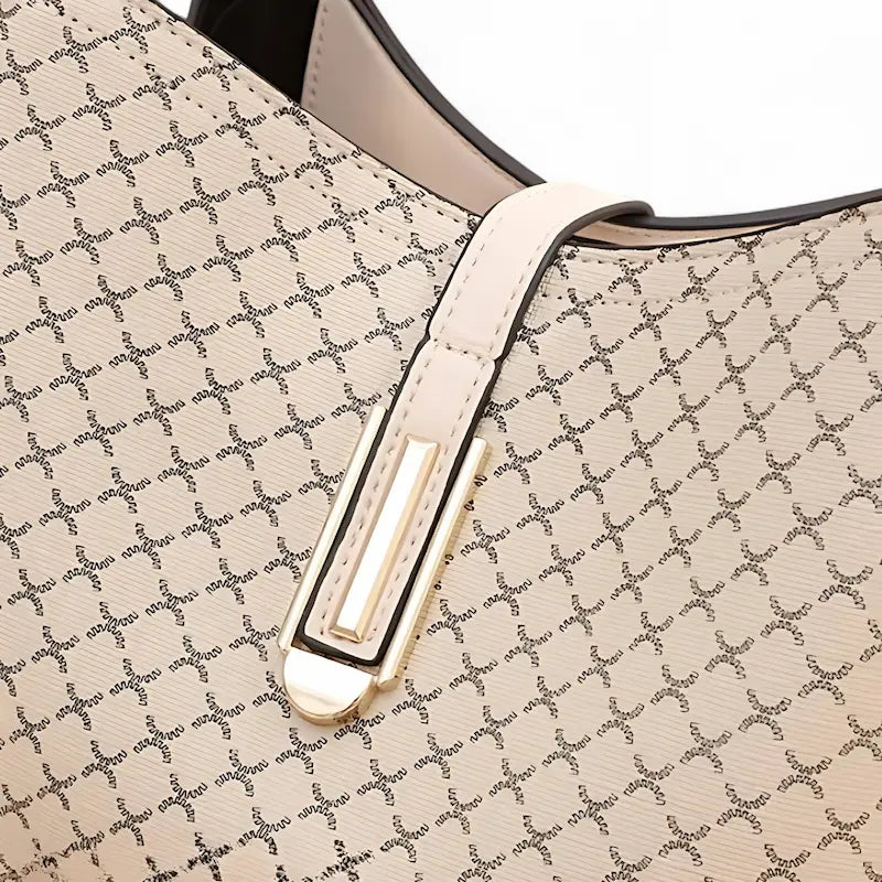 Gros plan sur la fermeture du sac seau femme en simili cuir